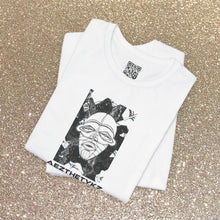 Load image into Gallery viewer, Onion Head Mask: Graphic Print Tee Shirt
