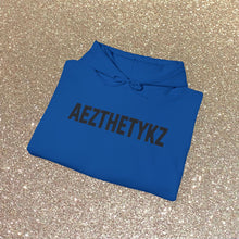 Load image into Gallery viewer, AEZTHETYKZ -Hoodie: Printed Logo Hooded-Sweatshirt