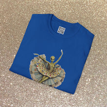 Load image into Gallery viewer, Tiny Dancer Graphic Print:Tee Shirt
