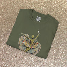 Load image into Gallery viewer, Tiny Dancer Graphic Print:Tee Shirt
